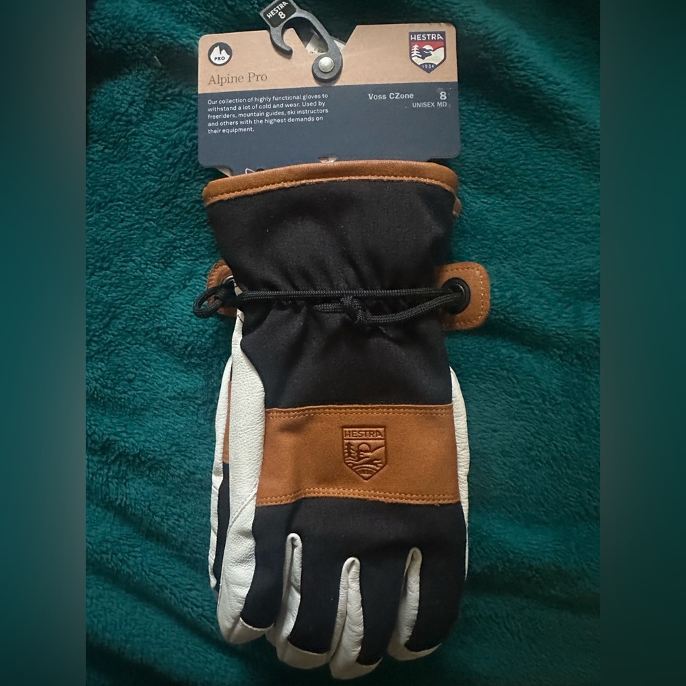 Hestra Gloves - size 8 or medium - NWT- Leather